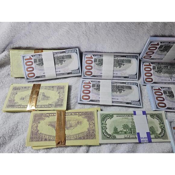 (12 Bundles) New Fake Play Money American $100 $1,000 $10,000 Bills Multicolor - Picture 8 of 12